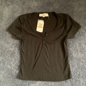 🖤NWT Cropped Baby Tee Shirt🖤